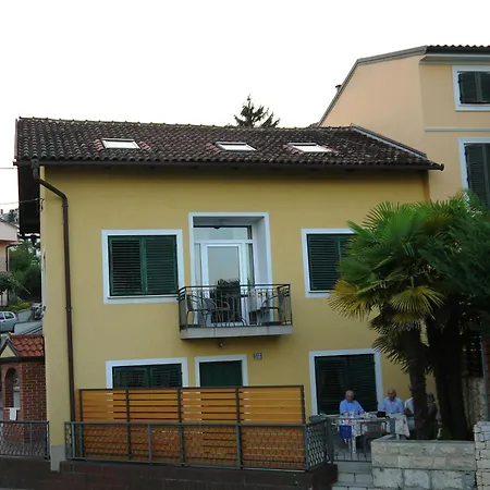 Sara In Opatija, Kvarner Bucht オパティヤ